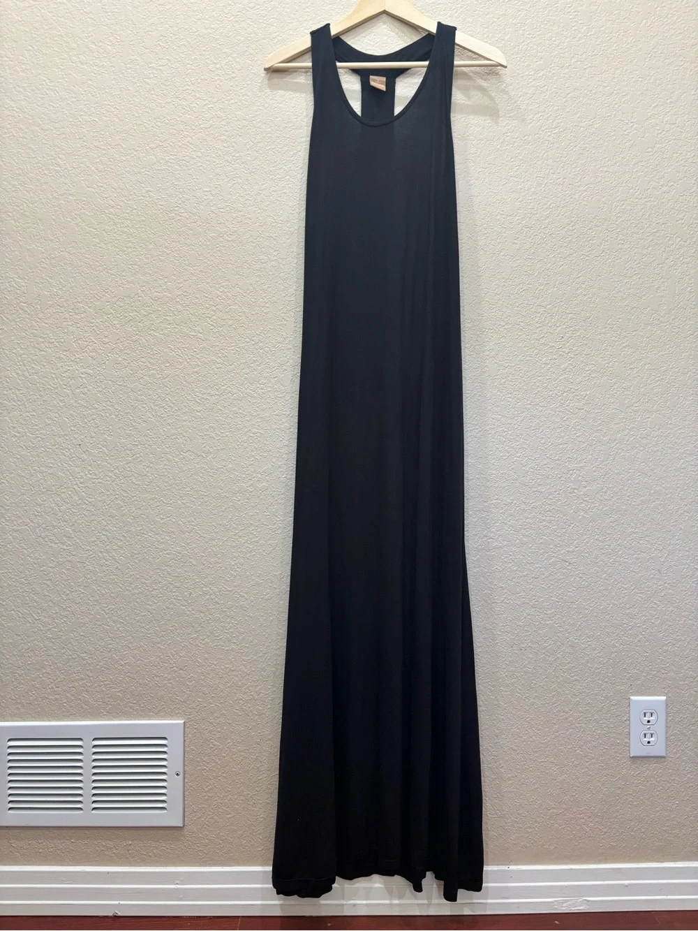 Sleeveless Black Maxi Dress with Beaded Back Detail - Picture 2 of 11